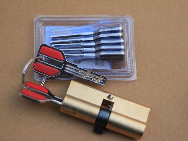 钟楼24小时上门开锁公司